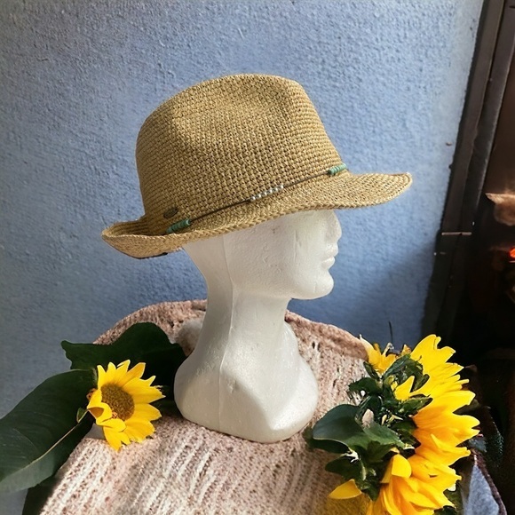 Scala Accessories - Scale Pronto Straw hat with stylish brown twine and beads